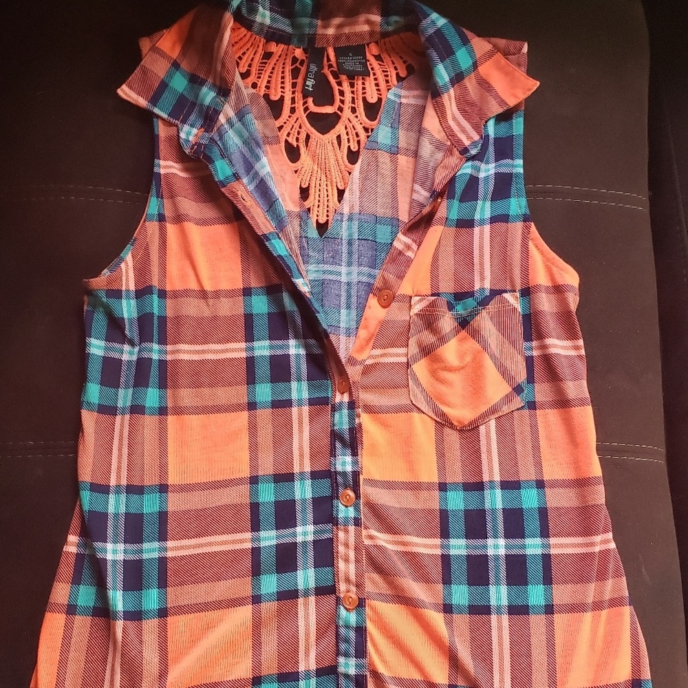 Button up tank
